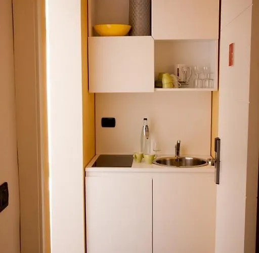Trevi Aparthotel 2*