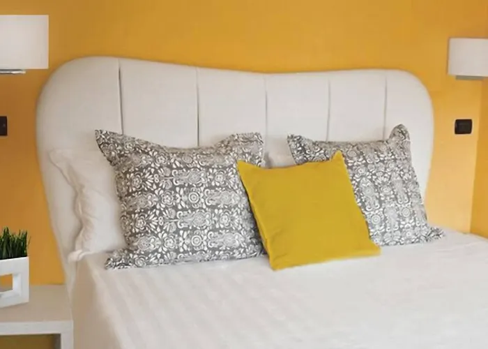 Trevi Hotel apartamentowy 2*