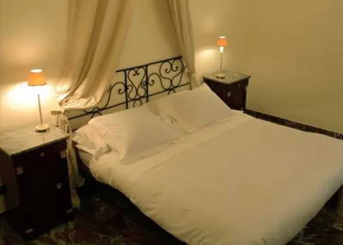 Trevi Hotel apartamentowy 2*