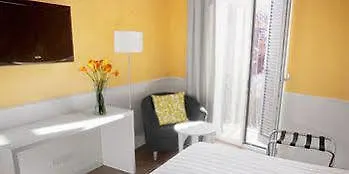 Hotel apartamentowy Trevi 2*